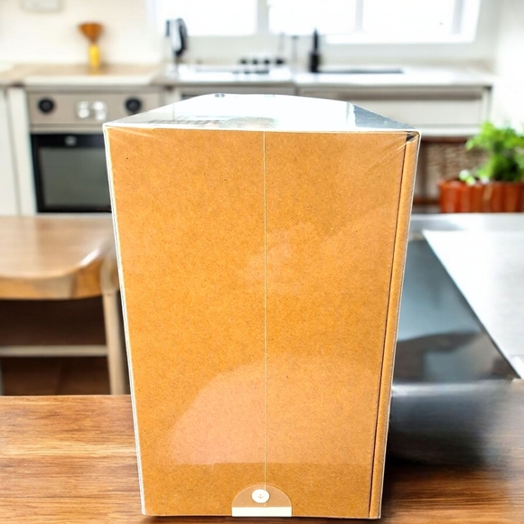 Meta Quest 2: All-In-One Wireless VR Headset - 256GB - Brand New Sealed - Picture 5 of 14